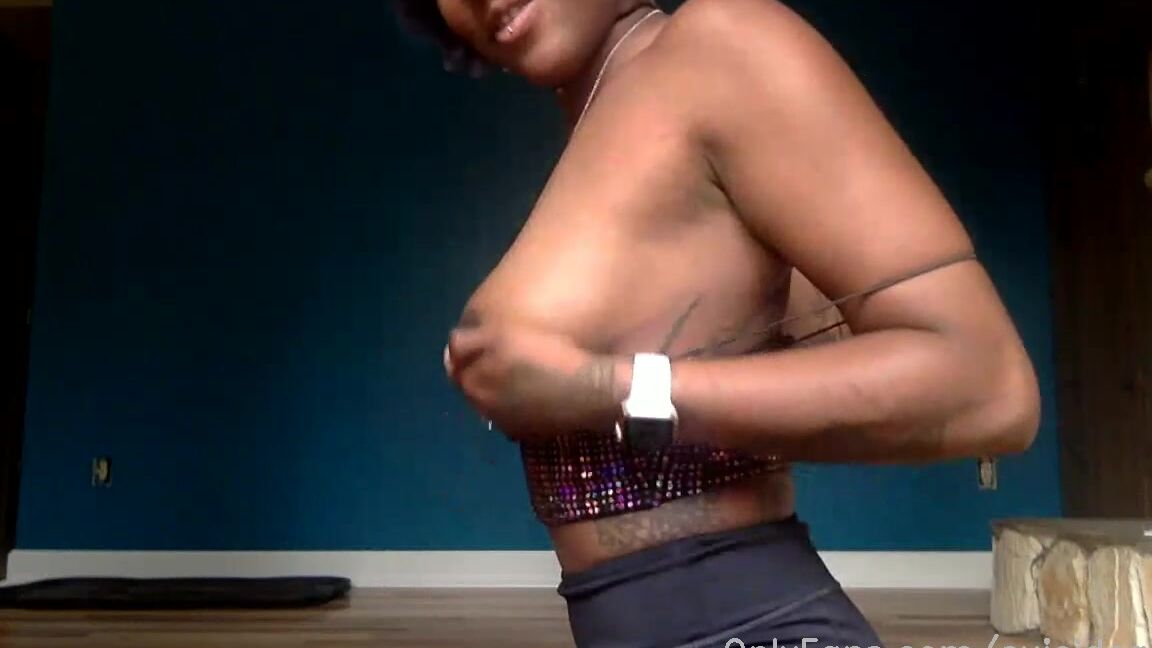 Suicidegirls Stream Started At Am Hey Loves It S Midnight Come Have A Drink With Me