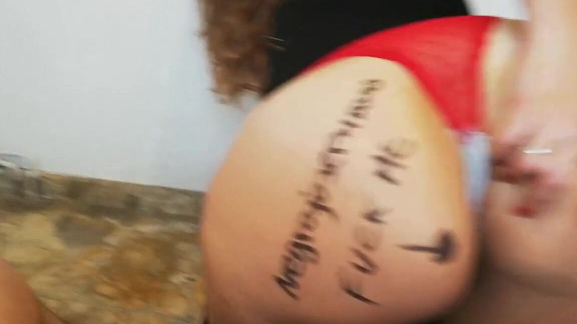 Ouset Culona Lubricada En Aceite - 720p PornHubPremium