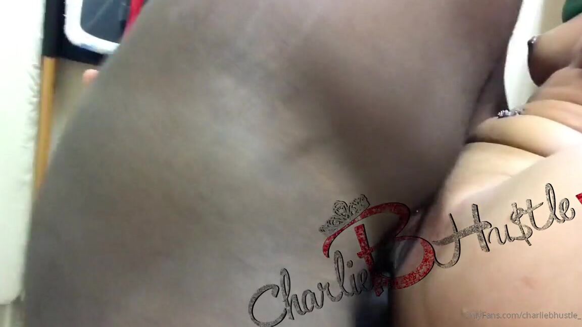 charliebhustle-25-08-2019-55710313-round-2-after-the-boat-dock-.-smashing-in-our-friends-laundry-room-.-full-15