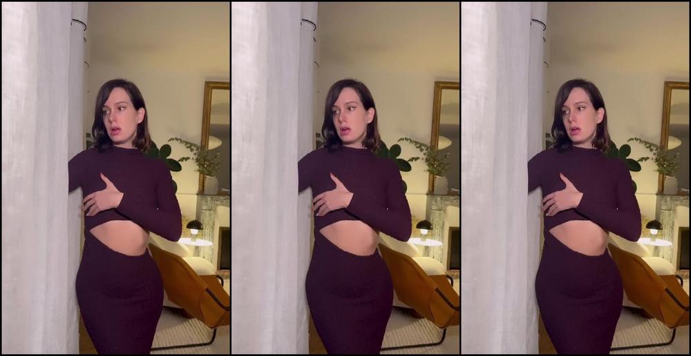 Flyingnoelle 3539712050 10 26 2024 Oh My My Neighbor Is Looking So Hot Today And All I Can Think About