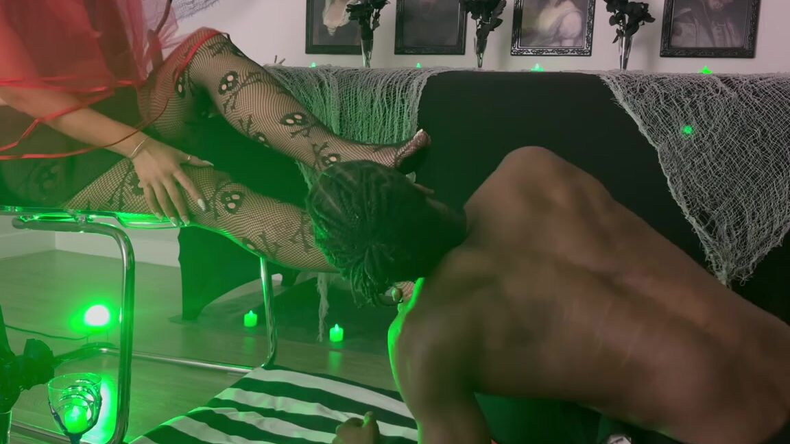 Latinasolez Nicknamed Latinasolez Foot Fetish 10 19 2024 Onlyfans Video Cum Be A Good Foothubby And Worship Your Footwifey