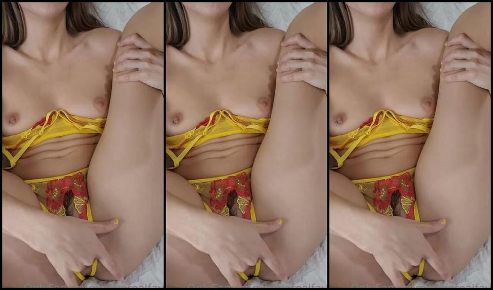 Etherealfaun Onlyfans Newvideo Happy Friday Hope You Had An Easy Week I Just Couldnt Get Enough Of This Little Yellow T