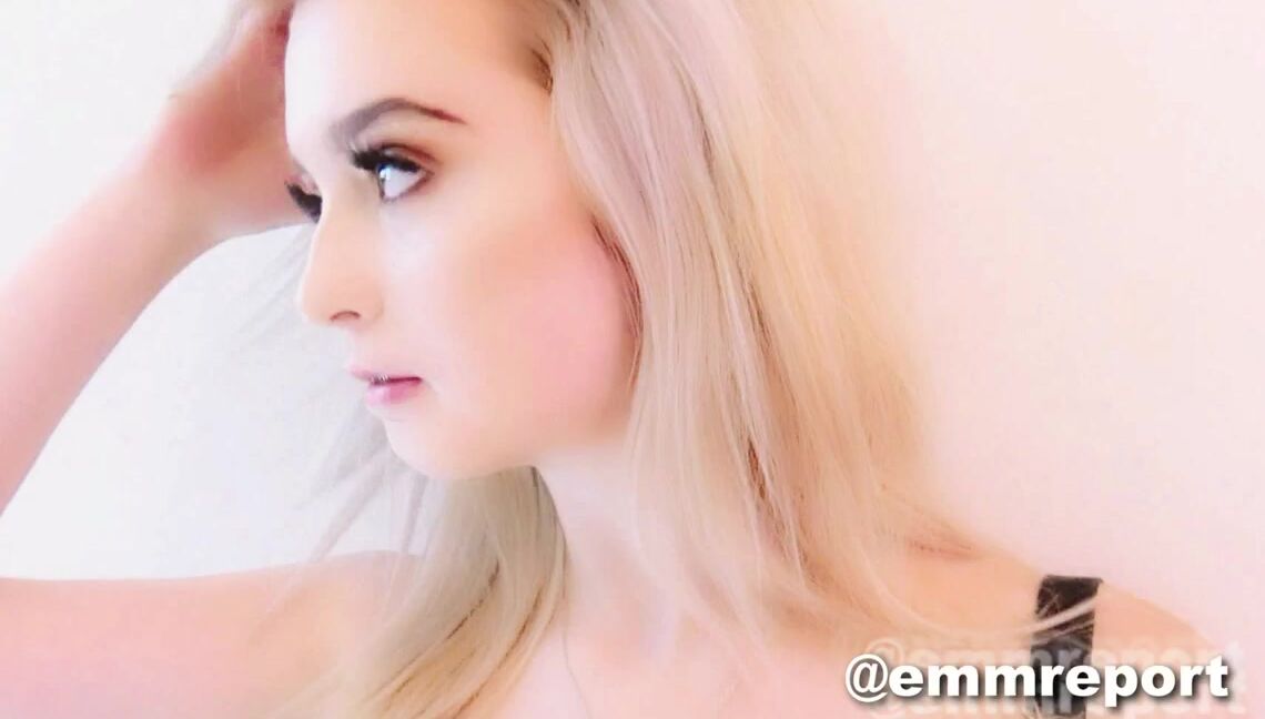 Lexi Lore Tell Me If You Want More Sex Content Or Solo Any Fetishes You Want Me To Satisfy Let Me Know Wink Smirk