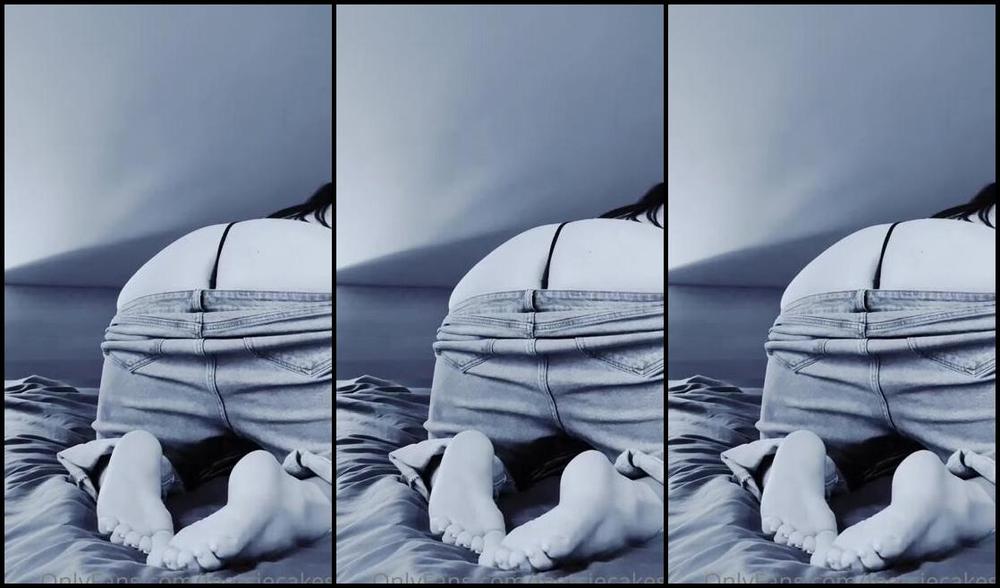 Caroline Aka Feetsiecakes Onlyfans Imagine Sitting In My Chair Rubbing Your Cock While I Tease You With My Soles And Asshole You Cove