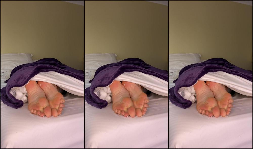 Goddesstalltasha 2020189714 01 30 2021 Sleepy Feet Nothing Like A Little Mid Day Nap