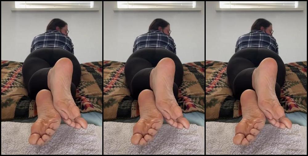 Mimisfeet1 Aka U81134601 Onlyfans Natural Toes And Cummy Soles Happy Friday