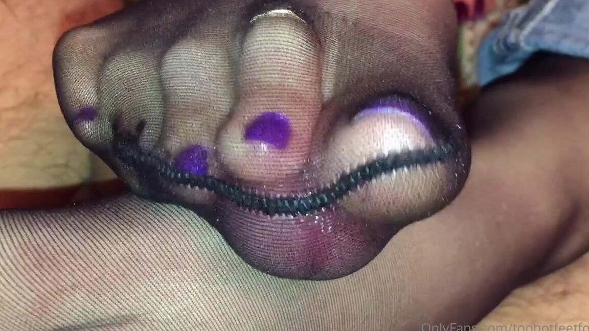 2Hotfeet4You Nicknamed Toohotfeetforyou Onlyfans Pantyhose Footjob Inside Stockings Very Nice Sheer Black Pantyhose And Some Soft Soles Doing Footjob With