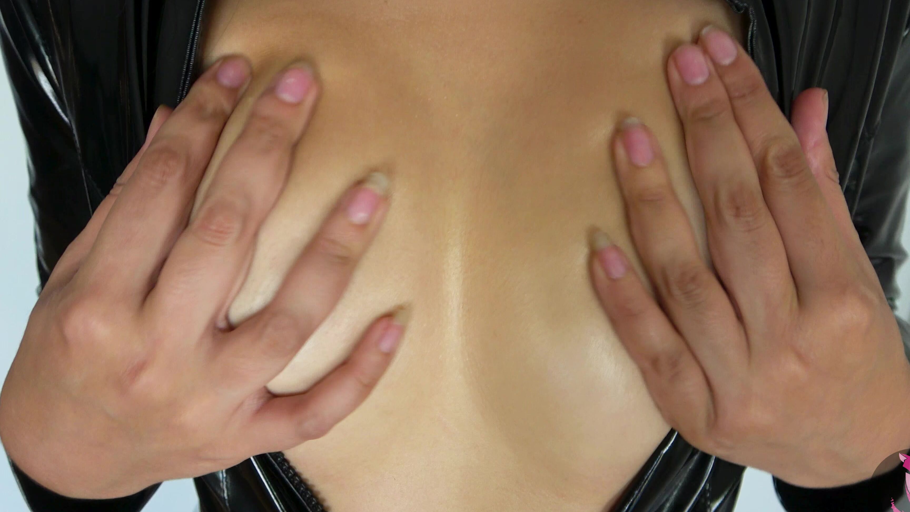 Summer Fox Jerk For My Oily Ass And Tits