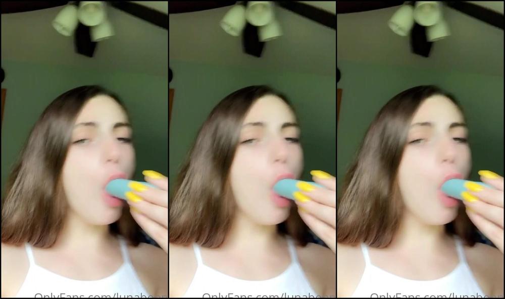 Lunabenna Nice Shaved Getting Off To My Favorite Vibrator