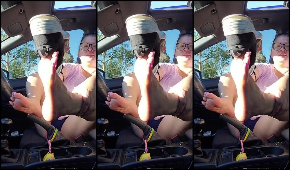 Tropical Tootsies Nicknamed Tropicaltootsies Onlyfans I Wouldve Loved To Make Your Face And Dick Smell Like My Feet