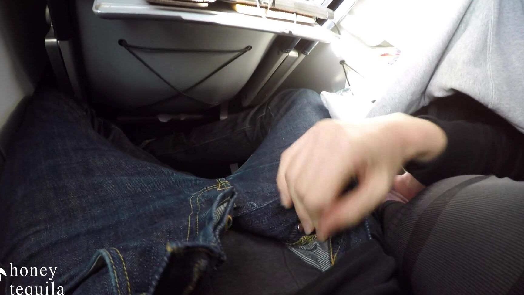 honeytequila Risky public handjob on a plane huge cumshot (real amateur couple) Pornhub