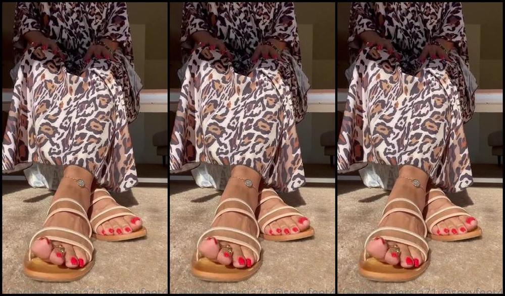 Sexyfeet47 Onlyfans Happy Friday Boys It S Payday Don T Forget To Take Care Of Your Goddess