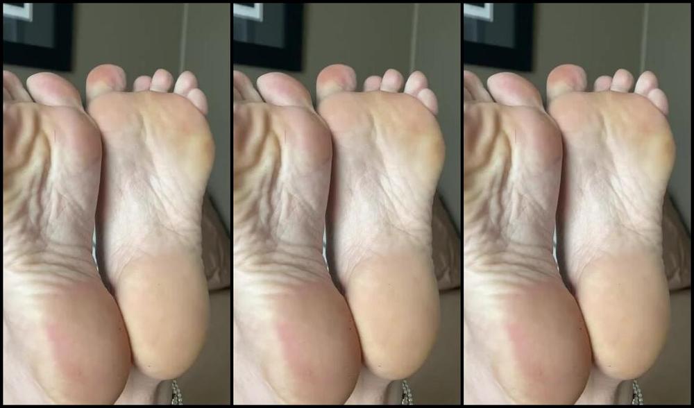 Lezlyan Nicknamed La Little Dancer Feet Onlyfans I Get Asked All The Time If I Have A Foot Fetish Well Yes