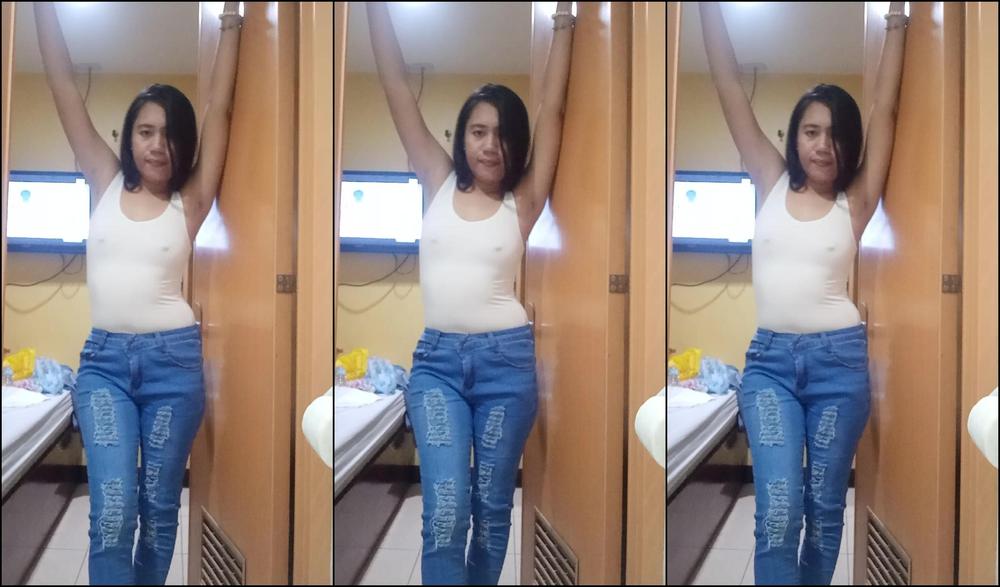 Cummybaby Teasing Time With Jeans