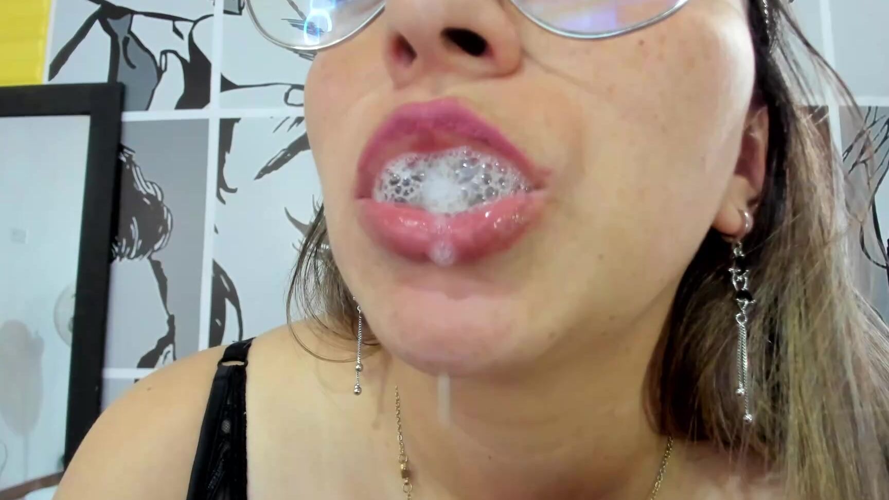 "Coconutsex" gagging, lipstick, sloppy, spitfetish, tonguefetish Spit Connoisseur Spit Dildo spitting manyvids