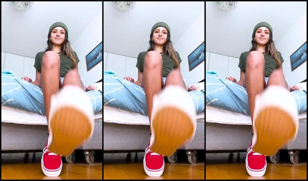 Mistress Enola Onlyfans Happy Monday Foot Bitches Turn Your Renew On And Check Your Dms Tonight For Some Good Contentp