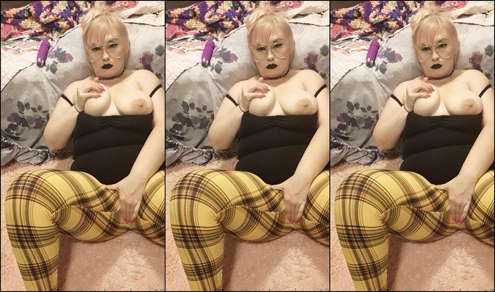 Knockers I Am Late But I Am Cumming Somewhere