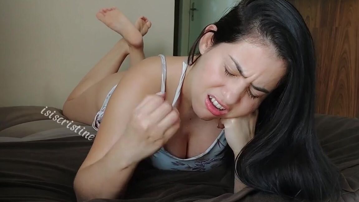 Isis Cristine Nicknamed Isiscristinepremium Onlyfans Joi In The Pose In The Sexy Pose Teasing You With My Soft Soles