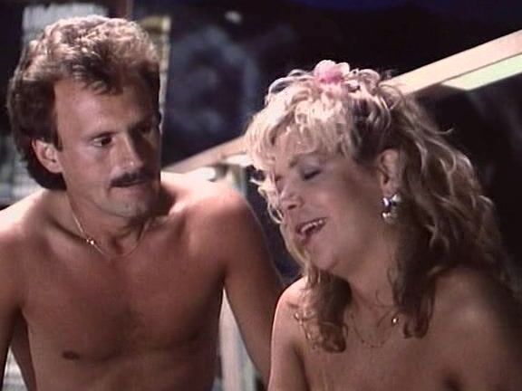 "Jamie Gillis, Cyndee Summers, Ginger Lynn, Karen Summer, John Leslie, Kay Parker, Honey Wilder, Kevin James, Robin Cannes, Greg Ruffner, Joey Silvera" Oral, Hardcore, Cumshot MEINE FEUCHTE SCHWESTER OHNE SITTE UND ANSTAND. Kirdy Stevens Ribu Film