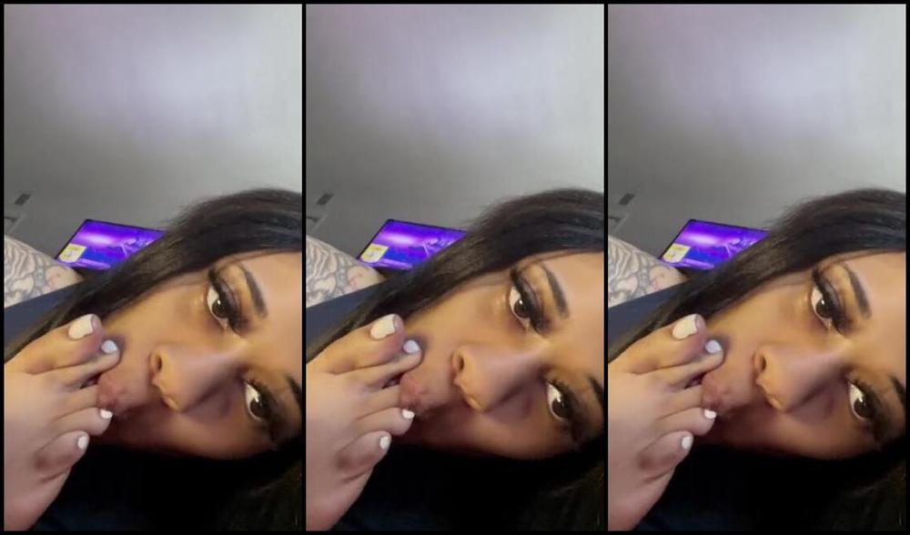 Foot Therapy Nicknamed Atlfoottherapy 12 05 2022 Onlyfans Video Self Worship White Toes