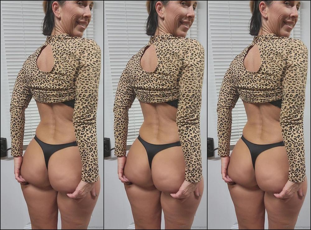 Laurenthegaqueen Tuesday Treats