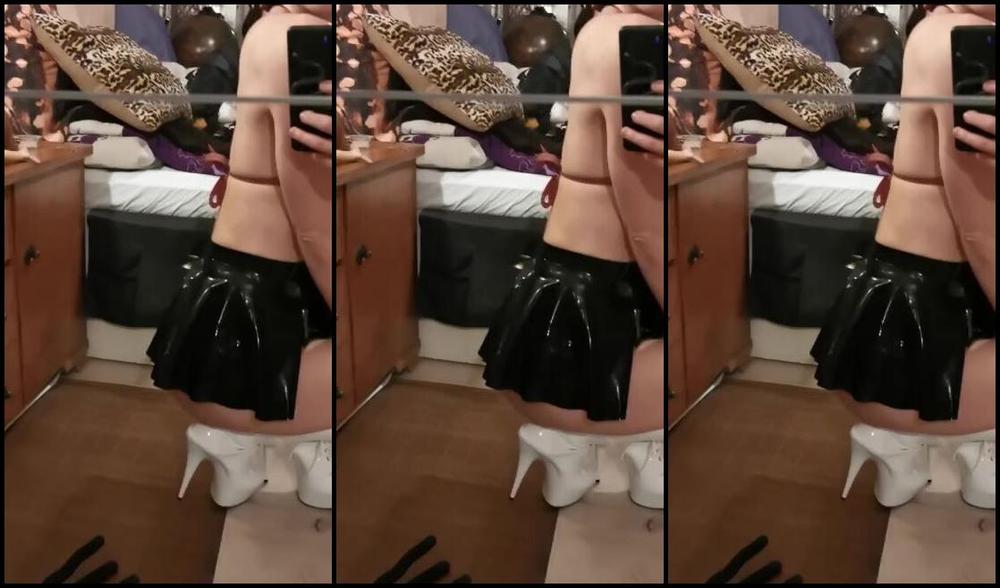 Miss Flora Nicknamed Missfloraberlin Onlyfans In Love With My New Latex Skirt And My New Pvc Boots Both Sub Funded 7E