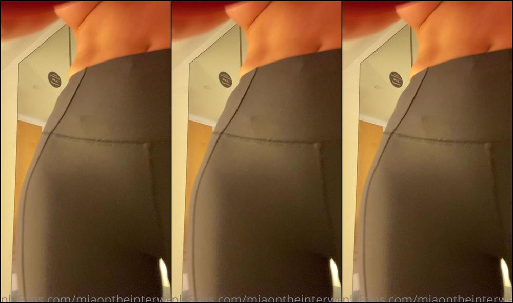 Vitaminmia Come Watch Me Try On Sports Bras The First One I Struggled To Get Off And Thought I Was