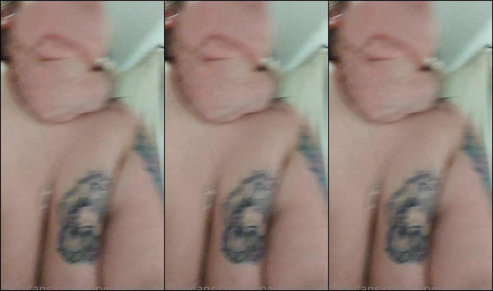 Curvyaznhotwife Had A Lot Of Fun From Him Going Down One Riding Doggy Hitting All The Spots