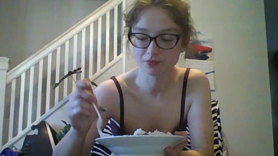 Kinky Little Sub Eating Chinese On Live