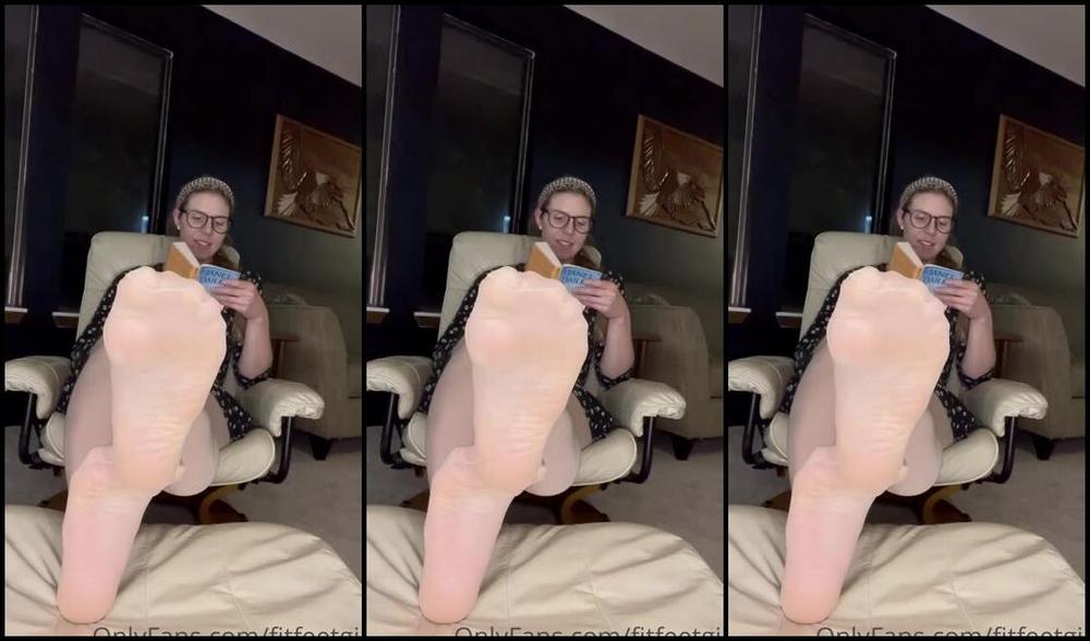 Nina Aka Fityoginina Onlyfans Who Reads In The Evenings Instead Of Tv Pov After A Long Day Of Work Your Girlfriend Is Reading Her