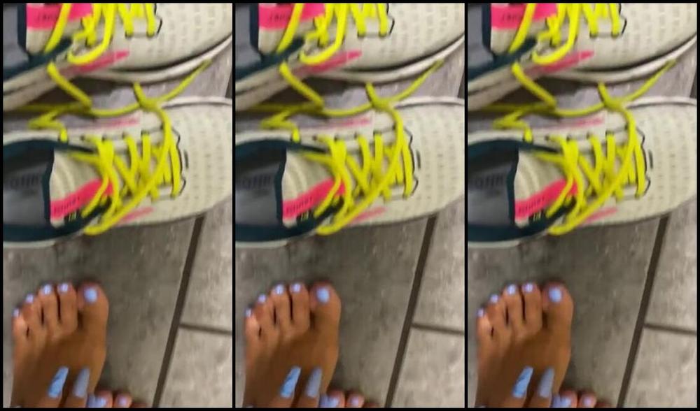 Queenofmean Nicknamed Realqueenkasey 07 20 2021 Onlyfans Video Here You Go You Little Losers Just Got Done Working Out And Now Its Time To