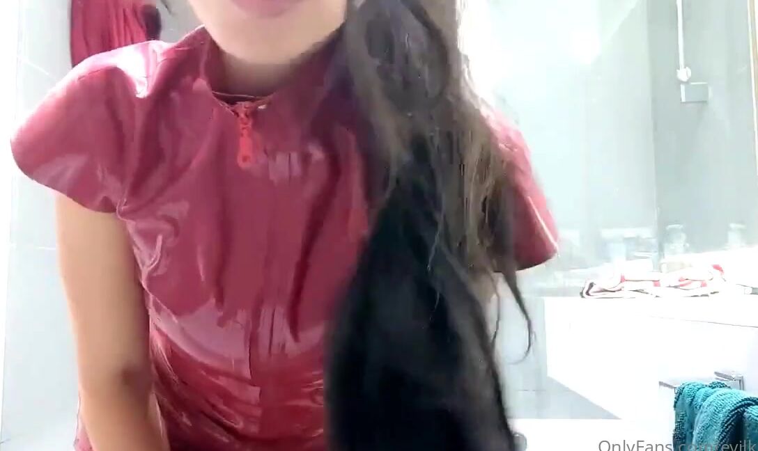 Evil Kitten Nicknamed Evilkitten Onlyfans Dressing In Latex