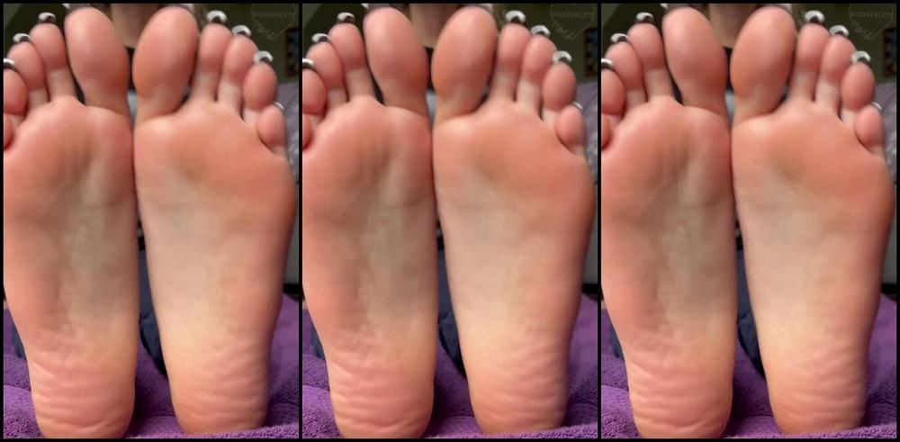 Greek Goddess Li Aka Greekli77 12 04 2024 Onlyfans Video Seriously I Love How Buttery My Soles Get After Using So Much Lotion