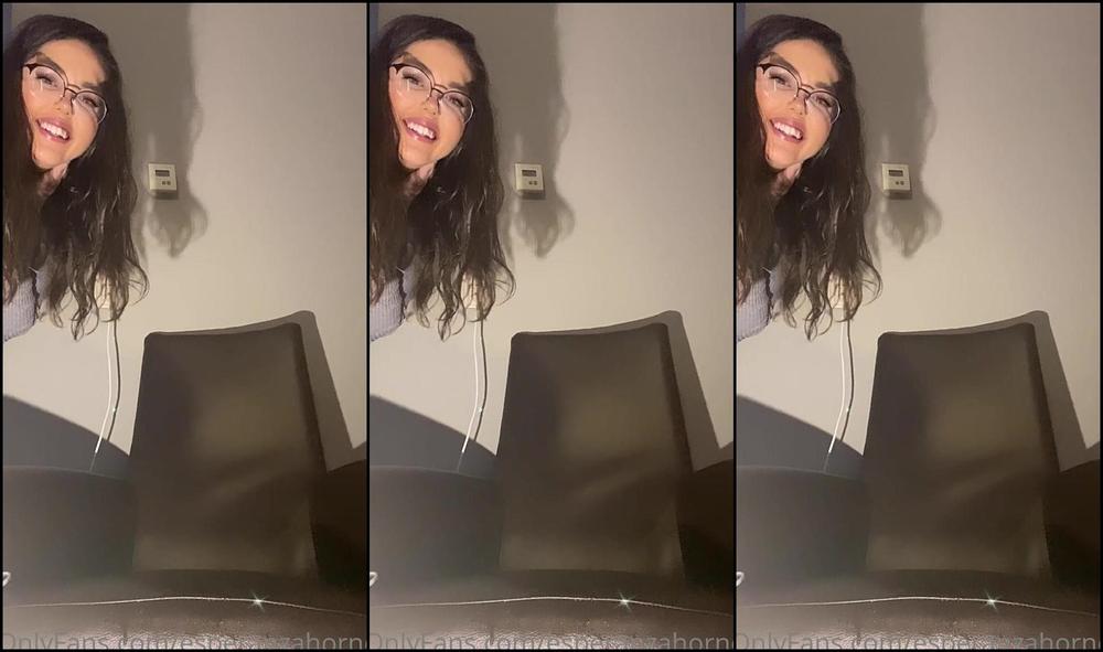 esperanzahorno-17-01-2021-2010793748-nerdy-girl-more-like-dirty-girl-hehe-with-super-soaking-powers-my-pussy-is