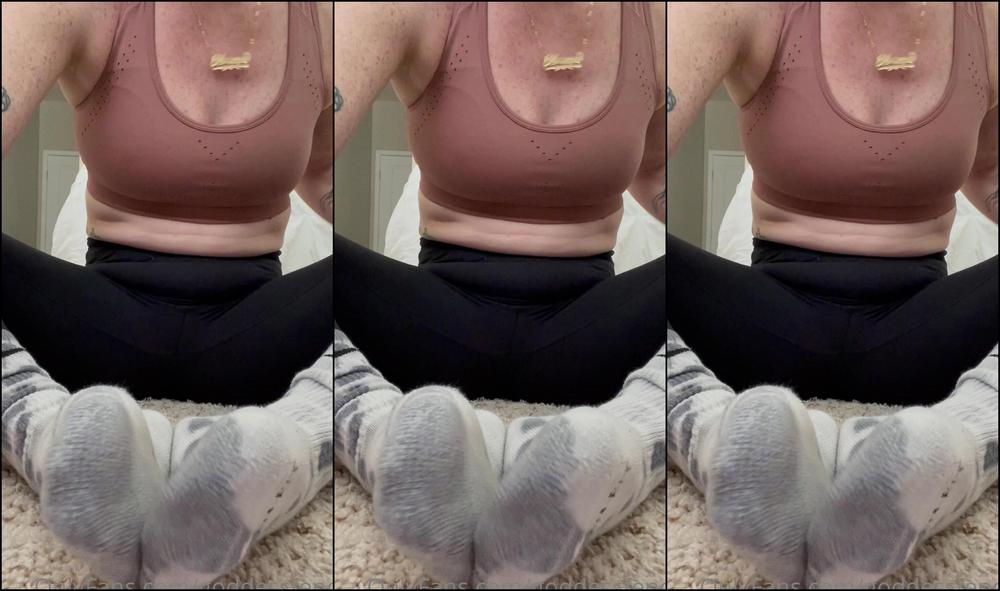 Goddessfendi 2414044236 04 04 2022 For My Dirty Feet Loverssss You Know Your Goddess Always Has Extremely Clean Feet I Took