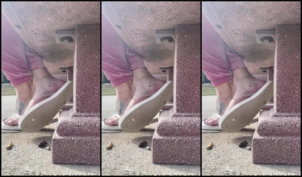 Servingbarefeet Aka Servingfet Onlyfans Having My Morning Shhhhmoke Do I Have Ur Attention