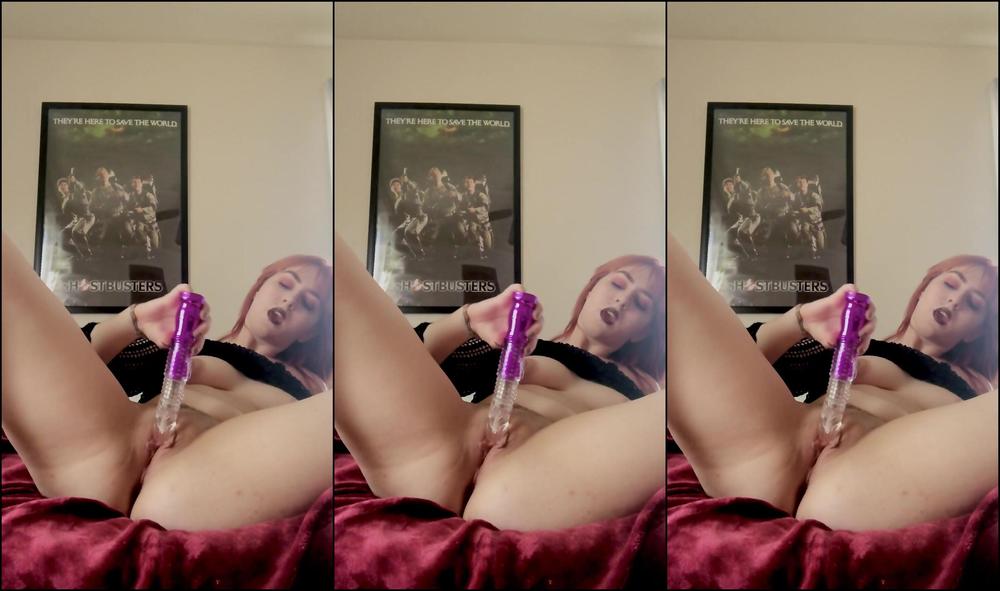 Morriganalise Watch This Dirty Lil Horror Nerd Fuck Herself Until She Cums Making Titles For Porn