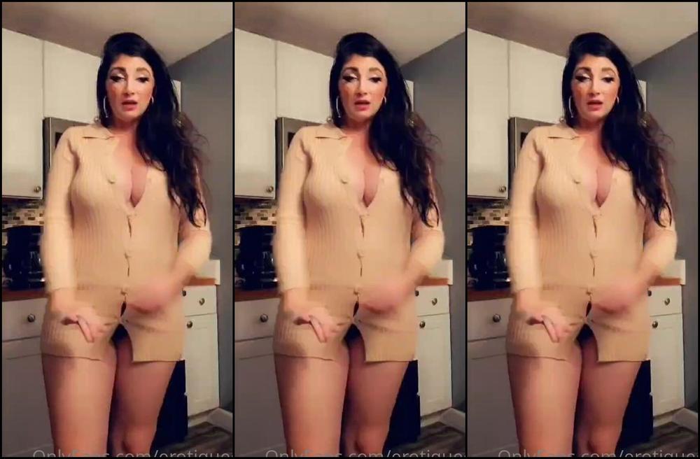 Erotiqued All I Want For Christmas Is Mom