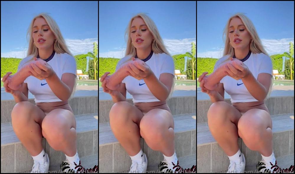 Thedumbledong I Wonder If Anyone Could See Me This Dildo Is Huge There S No Mistaking What I Was D