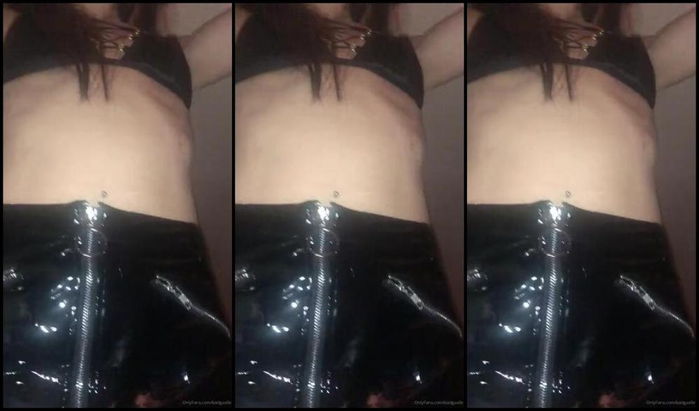 Goddessgaelle Nicknamed Badgaelle Onlyfans Branle Toi Sous Mes Ordres Comme Une Impression De S Tre Fait Laisser Comme Un Con La Fin