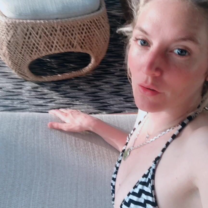 Monawalesxxx 71151324 10 14 2019 Me And My Cute Butt Hole On Vacation In Costa Rica What Is Your Favorite Beach