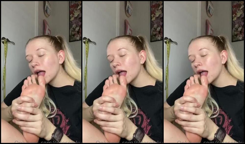 Skye Aka Solesofskye Onlyfans My Feet Are To Yummy I M Going To Try To Put The Whole Thing In My Mouth