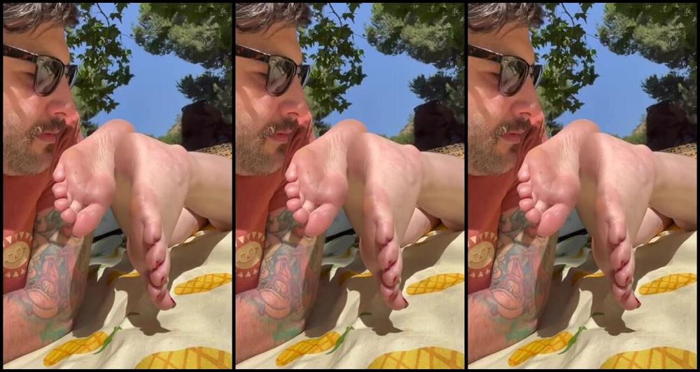 Fae Wilde Nicknamed Faewilde Foot Fetish 06 27 2023 Onlyfans Video Had A Great Day At The Park Yesterday