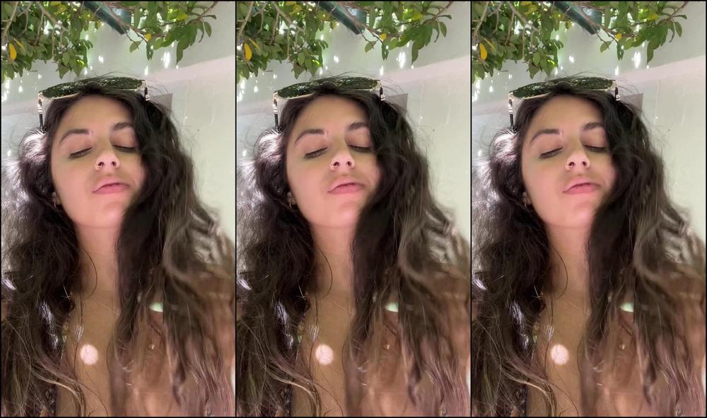 Ittybittycherry 0Hpifbva2Xn8U42X7J9D8 Source