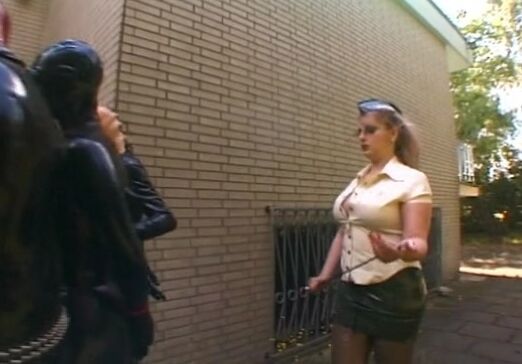 Gas mask, Femdom, Latex, Fetish, BDSM, Domination Latextrem - Fotzenköpchen MOVIESTAR