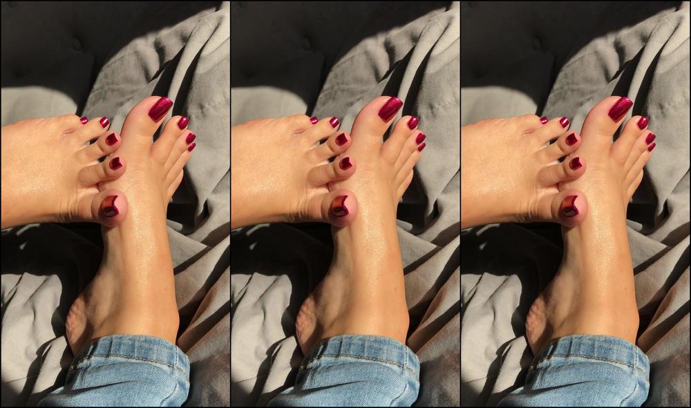 Footsiegalore Footsie Only Fans Exclusive Min Slightly Oily Red Toe Tease Video