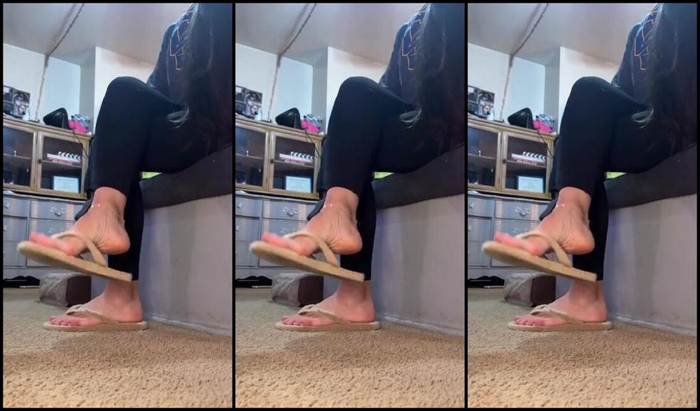 Soldmysolesforink Nicknamed Soldmysolesforink 10 26 2024 Onlyfans Video I Want To See You Lick My Salty Sweet Nectar From My Fuzzy Flip Flops