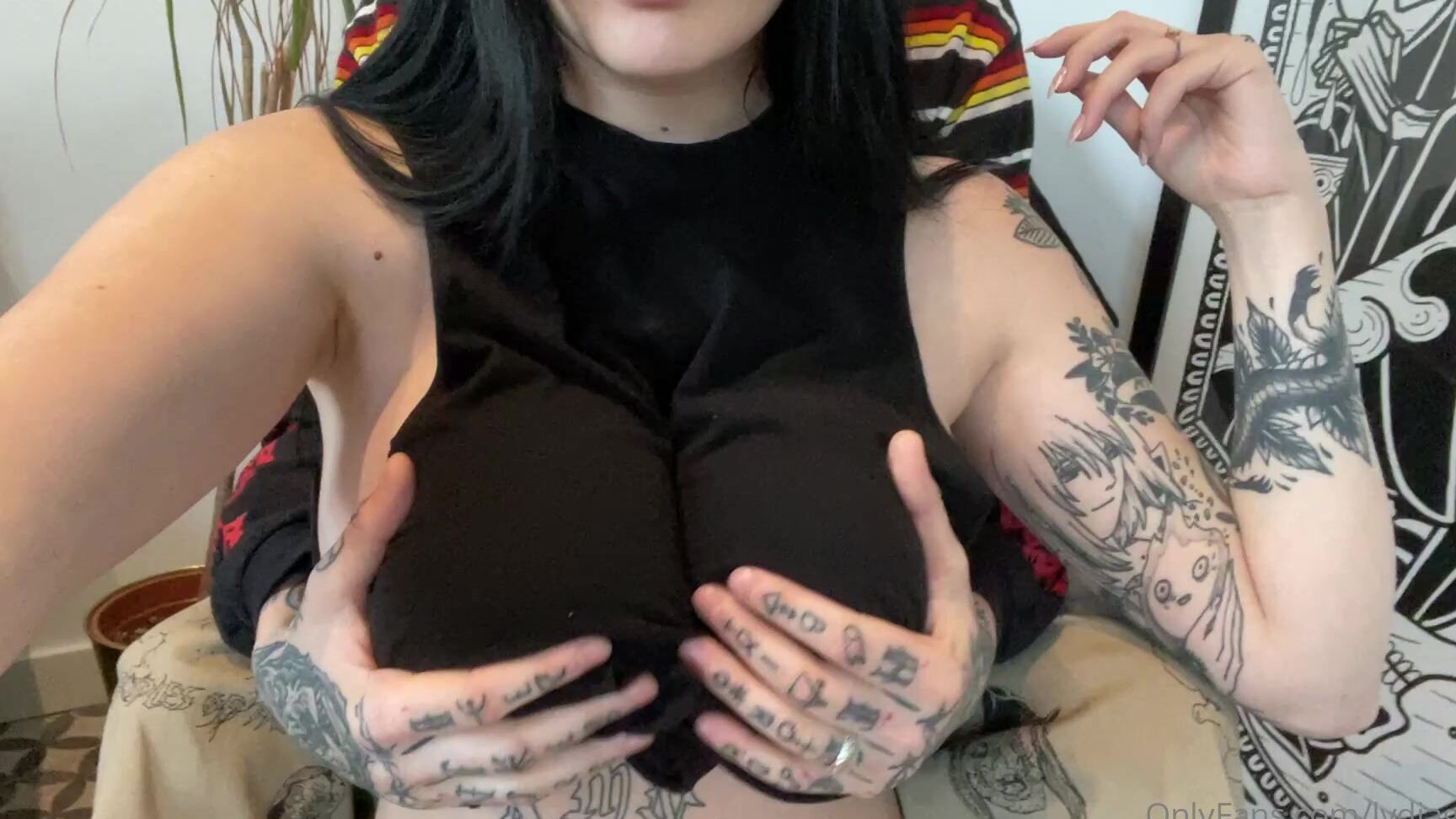 Lydiagh0St 2042686149 02 27 2021 Care To Lend A Hand Featuring Dinerodan