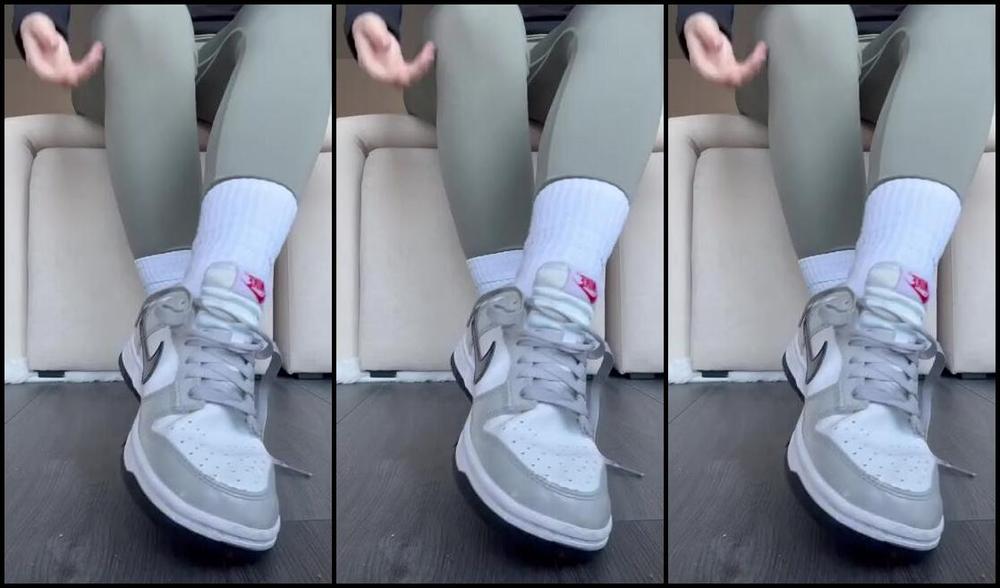 Sarina Jones Nicknamed Sarinajones 04 16 2025 Onlyfans Video Im Back Home From Gym And Ready To Present You My Dirty Tennis Socks With Some