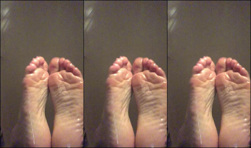 Pretty Feet This One Goes Out For The Oily Wrinkle Sole Lovers Enjoy The View